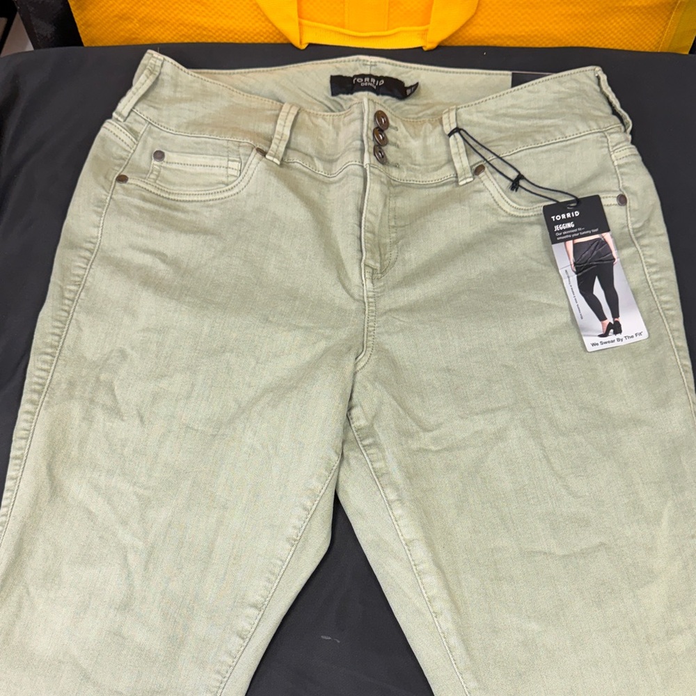 Torrid Denim Women's Sage Skinny Jeans jegging 18R new